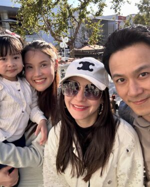 Krirkphol Masayavanich Instagram - พาลูกสาวเที่ยวหนูสนุกทุกวันเลย @babynatashacm
