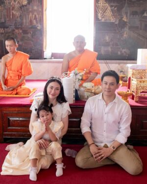 Krirkphol Masayavanich Instagram - พาหนูนาตาชา @babynatashacm ไปทำบุญให้ 👼🏻 หนูช่วยงานทุกอย่างน่ารักและเก่งที่สุดเลย ตั้งใจอฐิษฐาน ส่งผลบุญให้น้องด้วย 🙏🏻 until we meet again 👼🏻