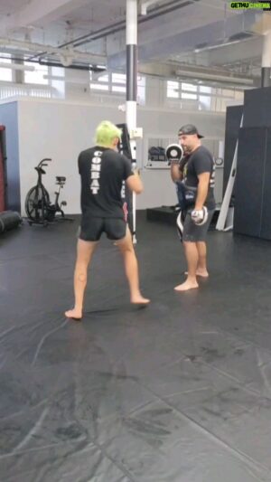 Kris Moutinho Instagram - That street kung fu #soulless #streetstyle #strikking #silverbackvibes #ufc #mma #regimenttrainingcenter #topgamemanagement #thankful #lauzonmma #godisgood #grateful #grappling