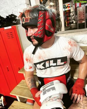 Kris Moutinho Instagram - Wore the @killcombatgear shirt today so I had to create some blood appreciate all the work and lessons learned @upperkuts_boxing_club our time is coming @asiatic_justme @regiment_training_center @topgamemanagement 
.
.
.
#soulless #fromthegroundup #timeforblood