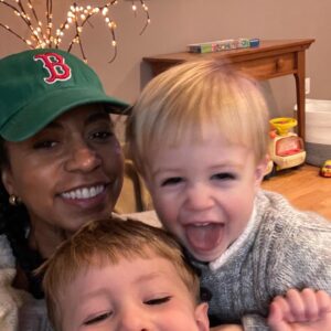 Kristen Ariza Instagram - LA—>BOS—>NY—>BOS—>LA #2023 off to a banner start
.
.
.
☔️ 💚 🍎 ❄️ 🧢