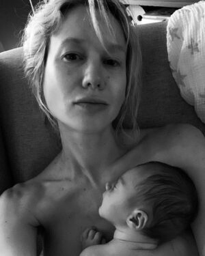 Kristen Hager Instagram - ✨ 2 0 2 2 

Renovated a house, birthed a baby, became a mother… laughed harder than I’ve ever laughed, cried harder than I’ve ever cried, and loved more than I’ve ever loved. My heart is full, and I’m grateful for every second of it.
