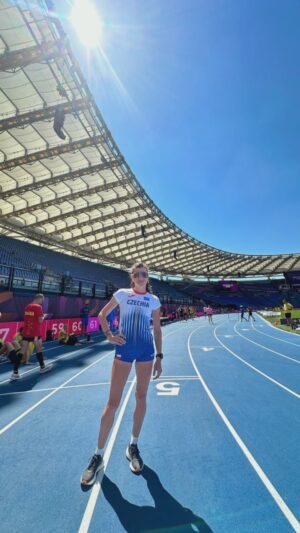 Kristiina Mäki Instagram - Zítra start na 1500m ME v Římě.
Pistolka bude střílet druhej rozběh v 11:58.
Postupuje prvních 6.
Díky za držení palců. 🫡
@earoma2024 
#europeanchampionship #Roma