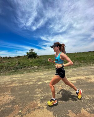 Kristiina Mäki Instagram - South Africa camp has started 🇿🇦🐘🦒
Big thanks to @cez_group for support on my journey.
~
#dullstroom #southafrica #pumarunning #longrun