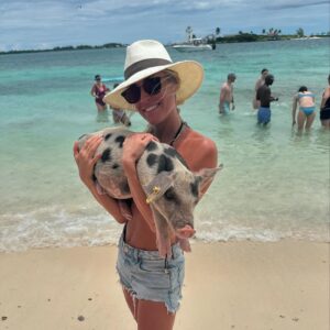 Kristin Cavallari Instagram - Bahamas with my favorite people 🇧🇸 ☀️