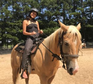 Kristina Reyes Instagram - When in Georgia... 🐎 #blondie