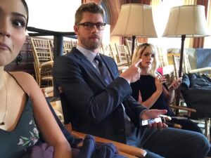 Kristina Reyes Instagram - Candid family photo? #MamaJane #UncleRoman #Blindspot