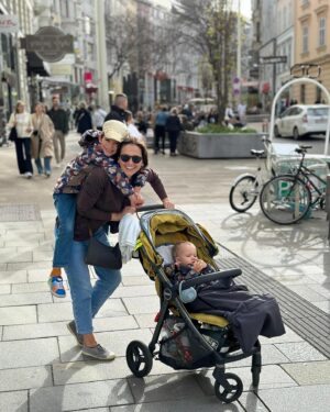 Kristýna Hrušínská Instagram - No řekněte mi, není na tom světě krásně?! 🍀🩵💚
