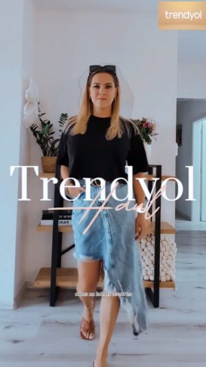 Kristýna Šebíková Instagram - Myslím si, že Trendyol tady nemusím představovat, chystám pro vás několik #fashioninspo kousků z mnou vytvořené kolekce. Všechny kousky jsou za pár korun 🤩
Odkaz najdete ve stories nebo ve výběru TRENDYOL na profilu.

#trendyol #trendyolwoman #trendyoutfits #fashionblogger #shopeehaul *spolupráce