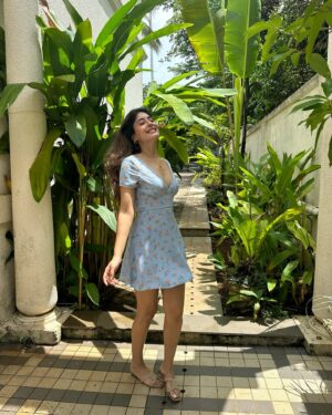 Kritika Kamra Instagram - Coulda been a gif