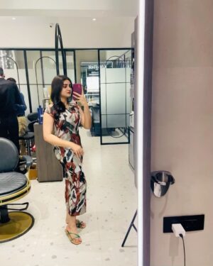 Krittika Pradeep Instagram - You are one of my favourite stylist now @tanmay_solanki777 . You are very passionate about your work and an amazing person. Really loved the look . Thank you so much @tanmay_solanki777 .