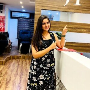 Krittika Pradeep Instagram - " The best thing is to look natural and I visited the salon to look natural "

For booking contact 📞 97784 25325

#jawedhabibkochi #new #hairstyles #unisex #saloon #ladieshaircut 
#hair #beauty #haircut #hairstylist #haircolor #makeup #hairsalon #nails #balayage #hairdresser #beautysalon #skincare #fashion #haircare #salonlife #style #nailart #facial #beautiful #kochidiaries #bestsalon #kochigram