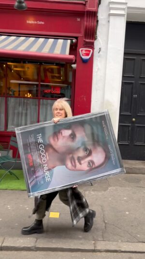 Krysty Wilson-Cairns Instagram - Just getting some free manual labour, making my mum carry #thegoodnurse poster into @greatcompanyltd HQ. (It’s tradition.)