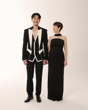 Kuan-Ting Liu Instagram - 金鐘58
Golden Bell Awards

Thanks to:
Suit: @balmain
Shoes: @louboutinworld
Jewelry: @cartier
Makeup: @sovenhomuha
Hair: @dustin_four_hair
Styled by: @chenghan_han
Photo: @33lightning33

#GBA58