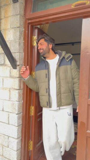 Kunal Jaisingh Instagram - “Boondhe baarish ki” - OUT NOW ♥️

First one of 2024 🕉️

Gave my voice to this beautiful song 🎧 

Hope you all love this 🦋

@zeemusiccompany @kumaarofficial @ayushofficially @itsakashrawat @kunaljaisingh @srivastavashubhi07 @itsdeepasanwal 

#nashaboy #akhilsachdeva #boondhebaarishki #newrelease #newsong #voice #monsoon #rains #love #instagood #romance #explore #explorepage #lyrics