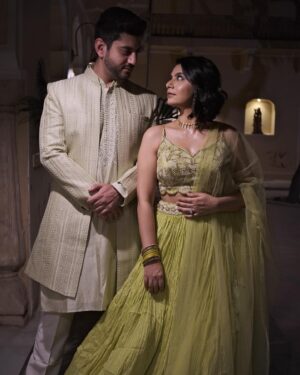 Kunal Jaisingh Instagram - Royalty in love exploring our own palace of dreams! 

Costume K&B :- @kalkifashion 
B’s H&M :- @makeup_bypashmeen 
Styled by :- @priyavajani 
📸:- @kapiltejwaniofficial

#sukar #couple #royal