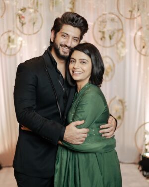 Kunal Jaisingh Instagram - Your love keeps me warm all year long. Making new memories and falling in love all over again. Together is the only place I want to be. 

📸:- @knotshots.in