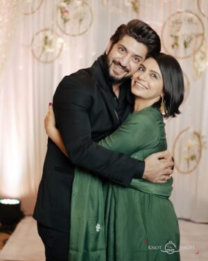 Kunal Jaisingh Instagram - Your love keeps me warm all year long. Making new memories and falling in love all over again. Together is the only place I want to be. 

📸:- @knotshots.in