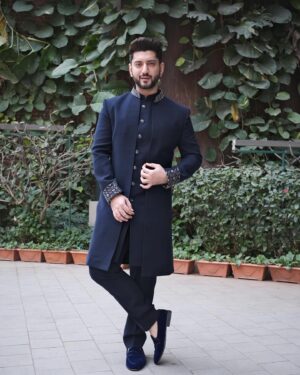 Kunal Jaisingh Instagram - Yesterday for our beloved @nehalaxmi_ and @rudrayshjoshii big day…

Styled by :- @priyavajani 
Costume:- @kalkifashion @kalkimen 
Click maestro :- @kapiltejwaniofficial @yourfstop 
Smile because of :- @bharati_k