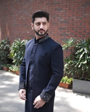 Kunal Jaisingh Instagram - Yesterday for our beloved @nehalaxmi_ and @rudrayshjoshii big day…

Styled by :- @priyavajani 
Costume:- @kalkifashion @kalkimen 
Click maestro :- @kapiltejwaniofficial @yourfstop 
Smile because of :- @bharati_k