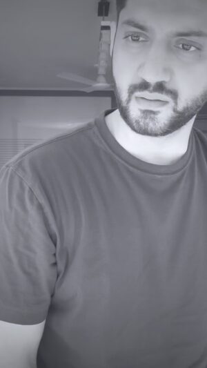 Kunal Jaisingh Instagram - Zindagi jeene ka aasli Phormoola… aajma ki dekhi liyo!!!