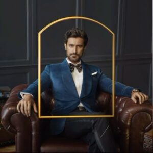 Kunal Kapoor Instagram - I believe we can achieve incredible things together for the greater good. Which is why with @100pipersindia I’m all set to inspire people to live a life that creates a positive impact. I’m thrilled to join the other champions of goodness @taranchhabra @anandmalligavad @bhumipednekar on this road to goodness. Stay Tuned for more goodness! Because some things you do for a good life, some for the greater good!

#BeRememberedForGood #100pipersglassware #100pipers