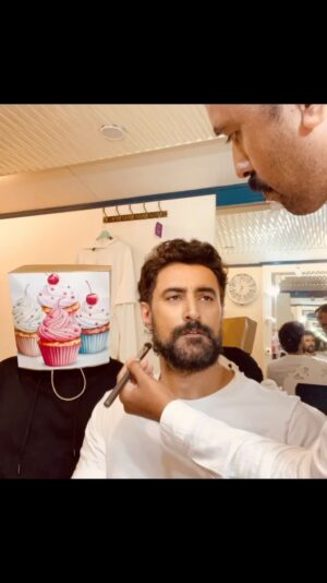 Kunal Kapoor Instagram - Do you get the feeling, 
That you might give up on sugar,
But sugar doesn’t give up on you 🎂🍨
#sweettooth