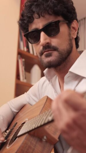 Kunal Kapoor Instagram - For me, music has been a source of constant joy. It has helped me get inspired, learn, discover and explore various new sides to me! And the person who’s music has consistently had an impact on me is the legendary John Lennon.
 
So as an ode to him, I recreated one of his iconic pictures! Thanks to my vivo X90 series, the results were truly astonishing! With the Industry’s largest sensor, it captures every detail with unparalleled clarity.
 
Experience the extreme features of the amazing vivo X90 series for yourself!
 
#XtremeImagination #vivoX90Series @vivo_india