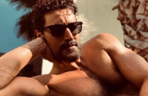 Kunal Kapoor Instagram - Roasted 
#sunnyboy