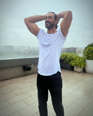 Kunal Kapoor Instagram - Drippin