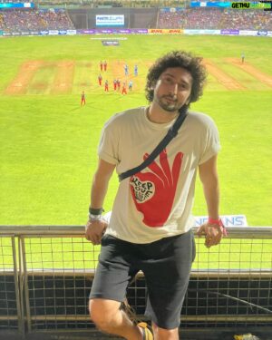 Kunal Karan Kapoor Instagram - 🏏🙌🏻