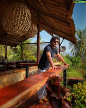 Kunal Karan Kapoor Instagram - Lost in the rhythm of the waves and the whispers of palm trees, I found my own slice of paradise at Cabo Serai in South Goa. 

Enveloped in a cocoon of tranquility in the absence of urban clamour, this eco resort seamlessly blends luxury with sustainable travel. The gentle rustle of leaves and distant waves lend a serene backdrop and the minimalist design create a zen haven. The staff, graciously fulfilling all our indulgences, going above and beyond and truly making our stay memorable. Their warm and friendly demeanour made us feel not just like guests, but cherished members of a temporary community of Cabo Serai. A community that lives well and eats scrumptiously organic, locally sourced cuisine. 
Thank you @caboserai for being the perfect escape from the daily grind. Here, amidst the golden sands and azure waters, every moment feels like a chapter from a novel waiting to unfold. Thank you for a night sky full of stars. 

.
.
.
.
.

#CaboSeraiEscapes #GoaGetaway #caboserai #caboderama #canacona #beachsideretreat #beachresort #southgoa #goa #incrediblegoa #ecoluxury #luxury #ecofriendly #ecoresort #roomwithaview #seaviewresort #goabeaches #goabeachresort #vacation #getaway #weekend #beach #cottage #cliff #hill #seaview