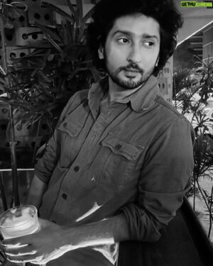 Kunal Karan Kapoor Instagram - 🧡