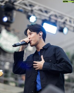 Kunchanuj Kengkarnka Instagram - เป็นความทรงจำที่ดี ขอบคุณทุกคนนะครับ 🙏🌝 cr. @tongsouthern 
#SiamMusicFest2023 #SMF23
#ToDoWishs
#Kunchanuj #กันต์ชนุตม์