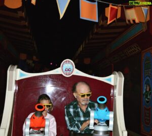 Kurtwood Smith Instagram - Thanks to the folks who came to see #that90sshow last night as part of your summer vacation! Since we’re still working let’s hear where you all are going…#sendmebacksaturday #californiaadventure #2014