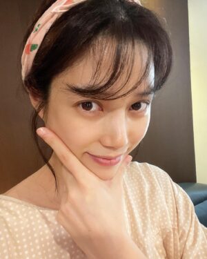 Kwon Da-hyun Instagram - 70% 회복👏🏻
그전까진 많은 증상이 있었지만 까먹을 듯!
출산후 이벤트도 만만치 않네.
울 뿜뿜이 아빠 닮아.
멋있게 생겼다고 하네
멋있게 생긴건 뭘까?!🤣
#출산17일#회복중#시간이약이다
