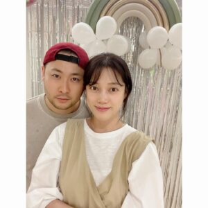 Kwon Da-hyun Instagram - 집에 와보니...우와👍🏻
뿜뿜이 나오기전 마지막 생파.
내년엔 뿜뿜이도 있겠네~~.😆
고마워 정말 감동감동.💋
아침부터 고생했어~

#thankyou#surprise#0530#진장금