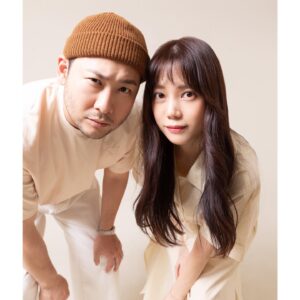 Kwon Da-hyun Instagram - 7주년 결혼기념일사진&이든이❤️.
연인에서 부부.
그리고 아빠 엄마가 된 우리.
할머니 할아버지 될때까지 티격태격 알콩달콩 잘 지내보자.

#7주년#결혼기념일#행복하게#사이좋게#함께하자#이든#잘하네#15개월아기