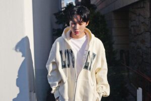 Kwon Hwa-woon Instagram - 🙂