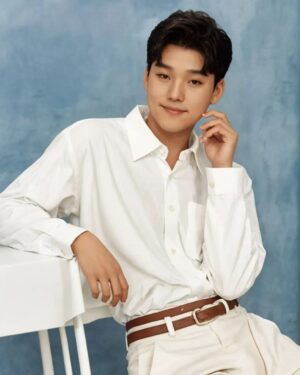 Kwon Hyuk-soo Instagram - Happy Korean Thanksgiving🦃
Hyuksoo from LA, 2005

#LA #thanksgiving #graduation