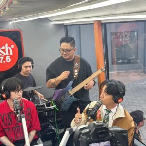 Kwon Jeong-yeol Instagram - Thanks for having me @wish1075 and it was so nice singing Palagi with you once again @tjmusicmonterde !

Wish Radio 107.5에 다녀왔습니다! TJ와 함께한 Palagi도 지금 Wish 107.5 유튜브 채널에서 확인해주세요!

#10CM #십센치 #권정열 #Palagi #Wish1075