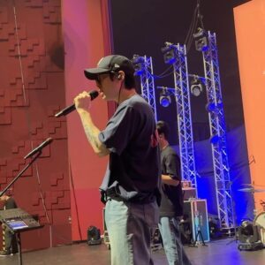 Kwon Jeong-yeol Instagram - 10CM made a surprise appearance on TJ’s Sariling Mundo Concert! ✨
Thank you @tjmusicmonterde for the wonderful show! and thank you Manila for your loving welcome 💝

Plus! 10CM is having an Asia tour stop in Manila on August 31st! 

Tickets will be on sale on May 15th. Will comeback with more details! Check for now on ticketnet.com.ph✨

Maraming salamat once again Manila!

#10CM #십센치 #권정열
#TJMonterde #SarilingMundoConcert #SarilingMundoDay1