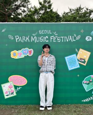 Kwon Jeong-yeol Instagram - 자발적 스탠딩을 경험하게 해준 파크 뮤직 페스티벌❤️‍🔥 정말 즐거웠습니다. 다음에 또 만나요 우리! 🩷

Thank you everyone at Park Music Festival for let us witness voluntary standing 😂❤️‍🔥 It was a lot of fun! See you all next time! 🩷

#10CM #십센치 #권정열 #파크뮤직페스티벌 #파뮤페