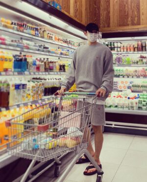 Kwon Soo-hyun Instagram - 장보기 💸💸💸