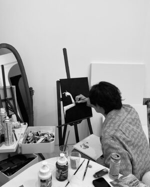 Kwon Soo-hyun Instagram - 🧑‍🎨

(실내화 신었음🩴)