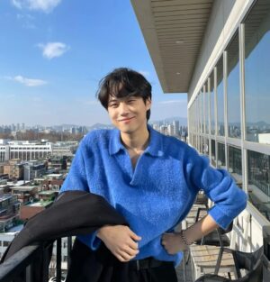 Kwon Tae Eun Instagram - 얼마 남지 않은 2022년. 남은 연말 행복하고 건강하게 보내세요😍♡