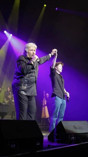 Ky Baldwin Instagram - What an unreal performance! 🤩 @iamkybaldwin took the stage at @officialtonyorlando’s final show in Mohegan Sun Arena last week and dazzled us all with his angelic voice, smooth moves, and Tony Orlando-approved showmanship! 🎤 🎶 🕺
We think Ky summed the night up perfectly — “holy dooley” indeed! ✨