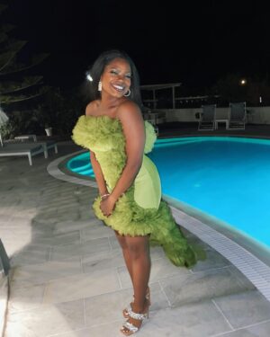 Kyanna Simone Simpson Instagram - 25 lookin’ like money year🤑 Swipe to see how my bday went… and ended 😅🥂
•
Thank you sooooo much for all of the birthday wishes! My heart is so full💚 Thanking God for another year of life and love! #TwentyFine #IHopeYouDance #DreamsDoComeTrue