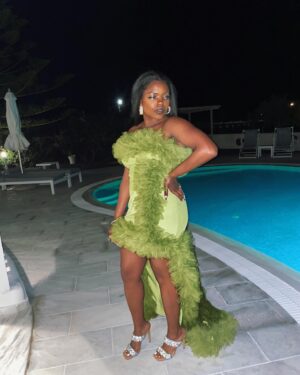 Kyanna Simone Simpson Instagram - 25 lookin’ like money year🤑 Swipe to see how my bday went… and ended 😅🥂
•
Thank you sooooo much for all of the birthday wishes! My heart is so full💚 Thanking God for another year of life and love! #TwentyFine #IHopeYouDance #DreamsDoComeTrue