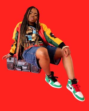 Kyanna Simone Simpson Instagram - The year is ‘97 and the day is March 28th🥳💽
•
📸: @wolfgvnglloyd 
💄: @glambymaureen 
👕👖: @triedandtrueco 
Thank you @anita__simpson_ and @apexphotostudios 🥳🥳🥳